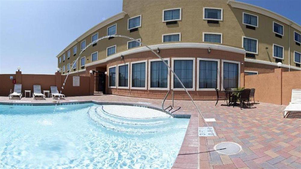Holiday Inn Express Hotel And Suites Kingsville By Ihg Eksteriør bilde